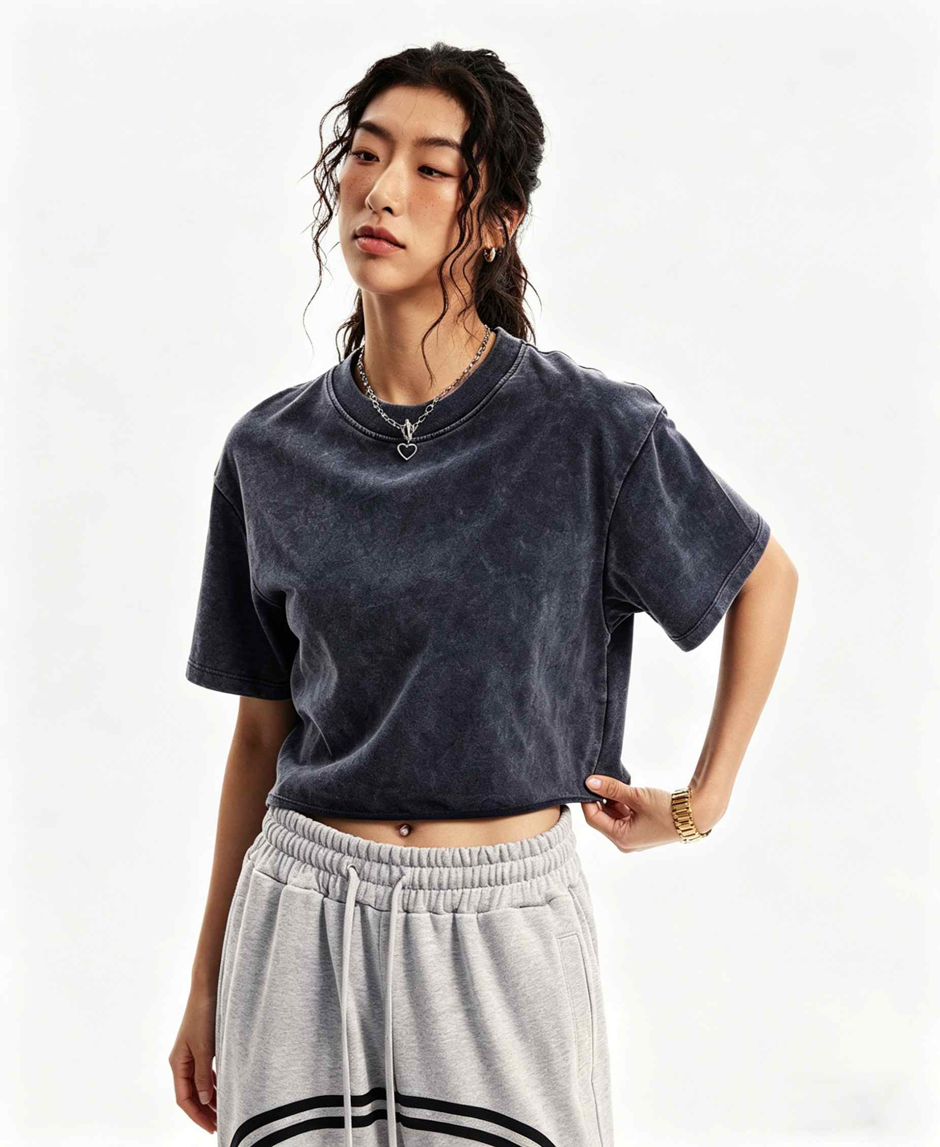 250G Vintage Washed Cropped Tee – Women’s Round Neck Distressed Top - Image 3