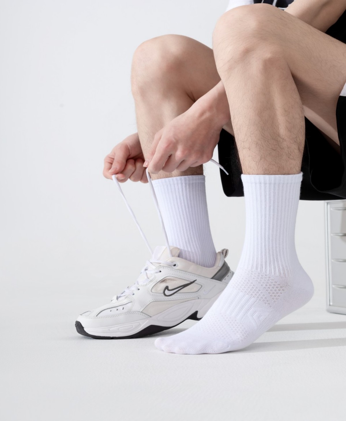 6 Pack Classic White Casual Cotton Socks - Image 2